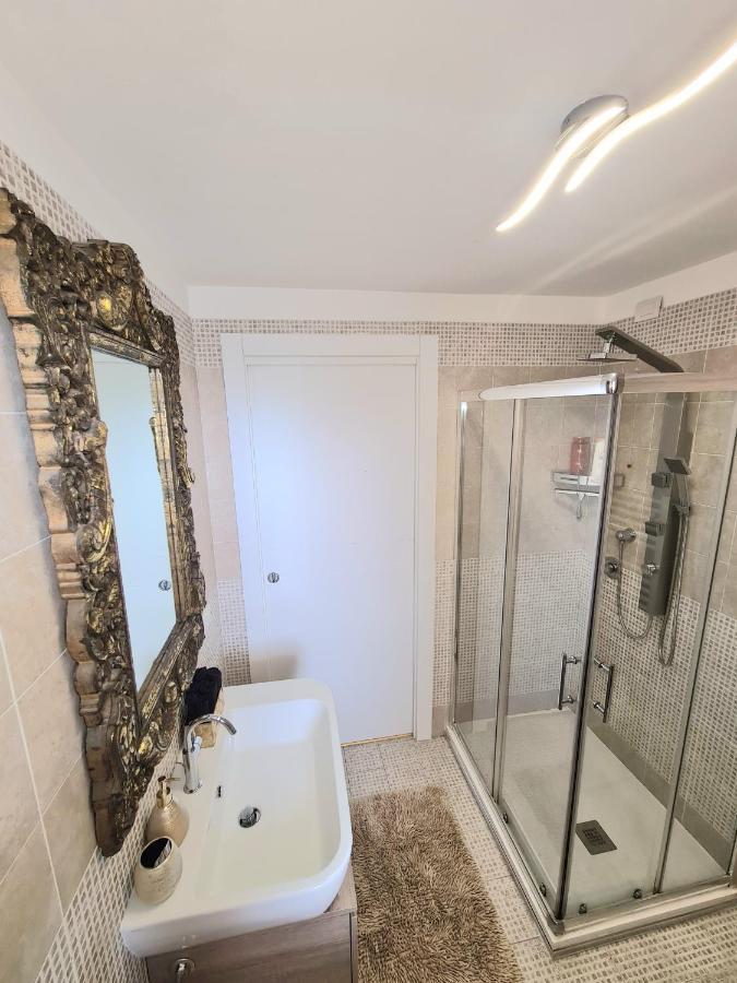 Penthouse Genneruxi Otel Cagliari Dış mekan fotoğraf