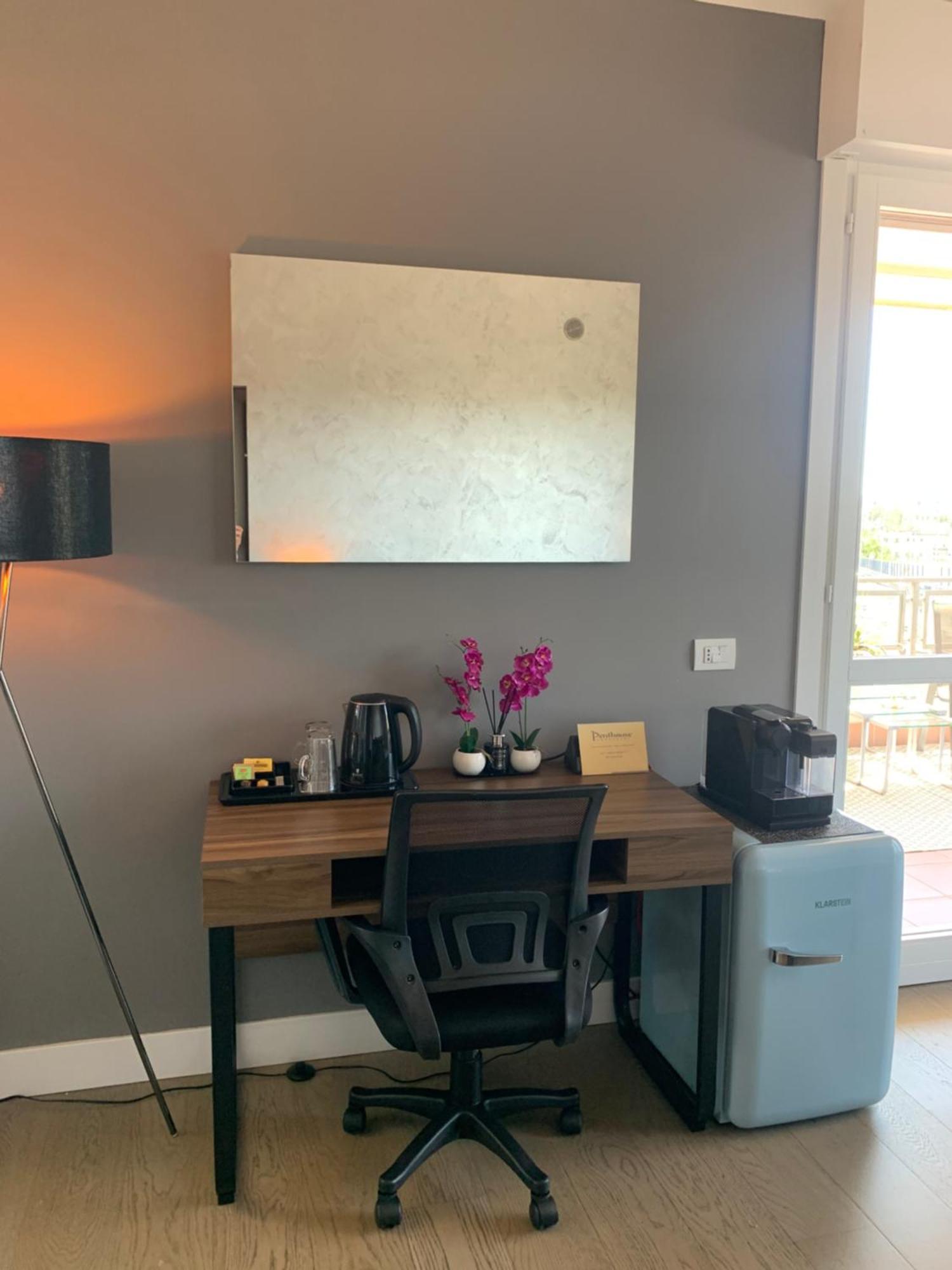 Penthouse Genneruxi Otel Cagliari Dış mekan fotoğraf