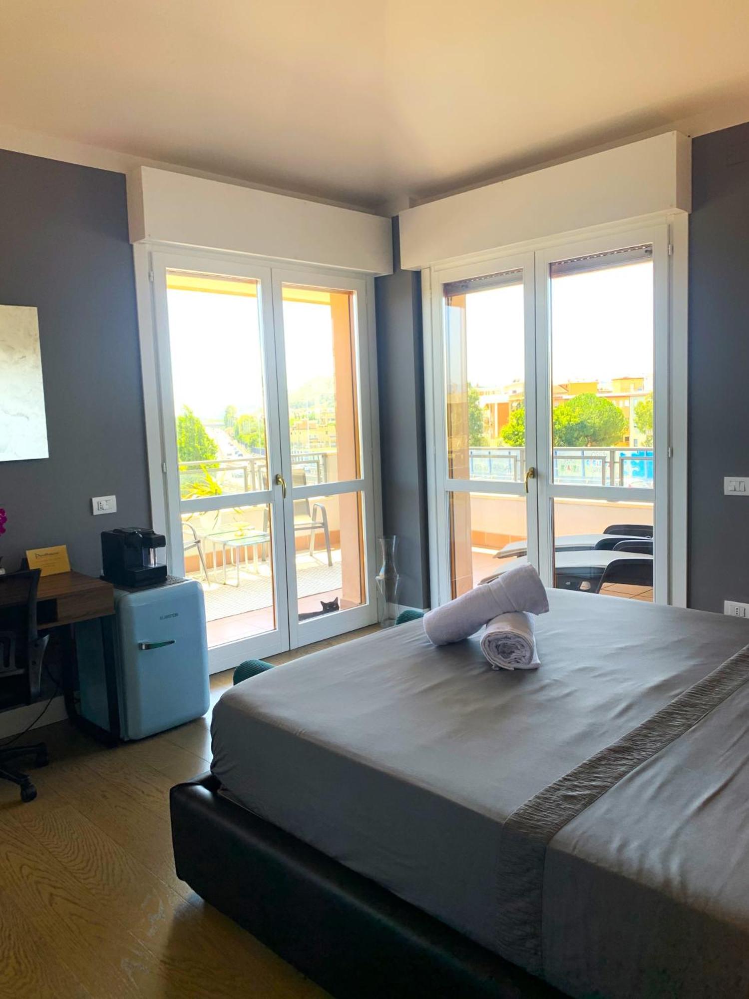 Penthouse Genneruxi Otel Cagliari Dış mekan fotoğraf